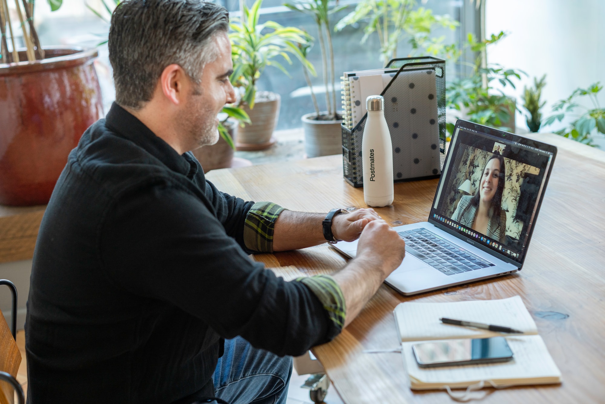 Zoom: A Guide to Key Metrics and Leadership Best Practices in Remote Workspaces